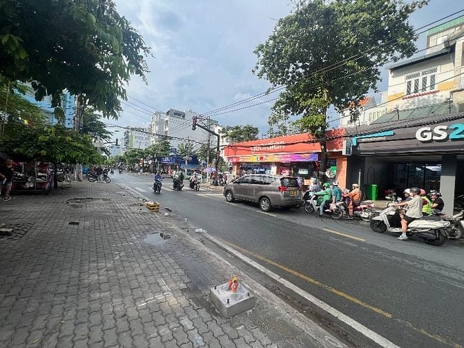 Bán nhà đất 2 mặt tiền đường Mai Văn Vĩnh- Quận 7