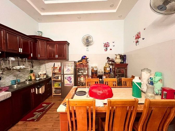 Bán nhà mặt tiền rộng đẹp (4,2x25) 163 Nguyễn Duy Cung p12 Gò Vấp 