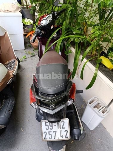 Tôi bán một chiếc xe tay ga tự động Yamaha Nouvo 2012