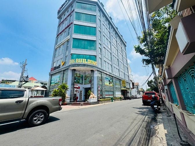 Biệt thự cách đường Phạm Văn Thuận 200m sổ hồng 262m2 giá chỉ 11 tỷ
