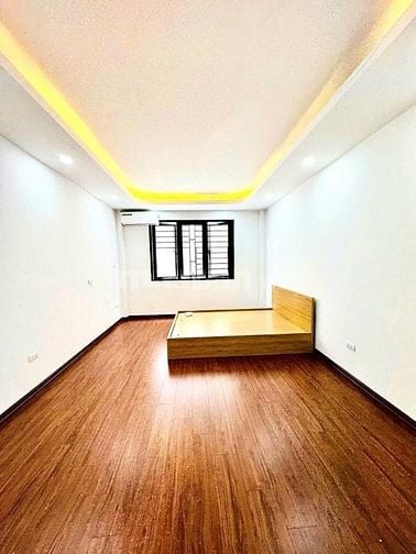 Bán nhà phố Dương Văn Bé,  33m,gần phố, nội thất cao cấp, 7x tỷ
