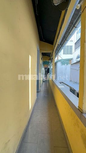 Cho thuê dãy nhà chung cư 62 Trần Hưng Đạo, Quận 1
