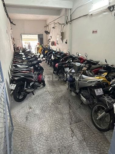 Cho thuê dãy nhà chung cư 62 Trần Hưng Đạo, Quận 1