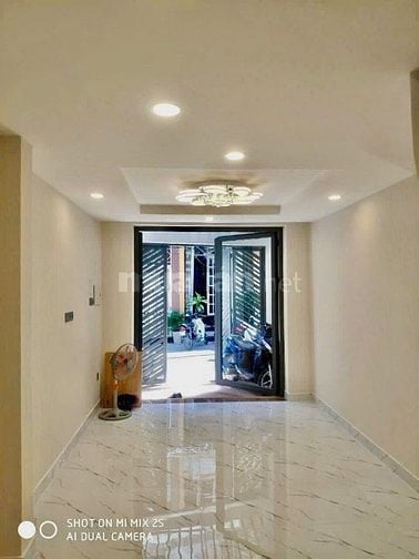 CHỦ CẦN TIỀN BÁN GẤP NHÀ LÊ VĂN SỸQ3, HAI MẶT TIỀN.GIÁ 5TỶ2 .DT 48m2, 
