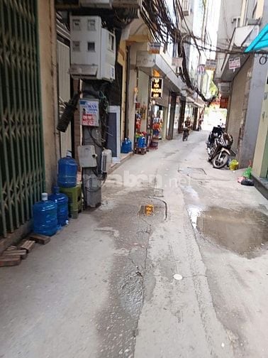 Bán nhà trong ngõ 389 phố Trương Định, DT 39m2, 2 tầng, ngõ rộng