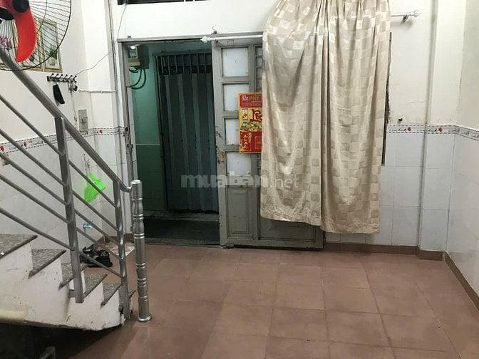 Bán nhà trung tâm Quận 1, hẻm đường Trần Quang Khải, 2 lầu, giá tốt