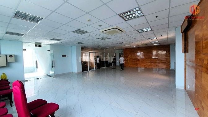 Tòa nhà 3 mặt tiền đường Phan Trung sổ hoàn công 2300m2 sàn giá 75 tỷ