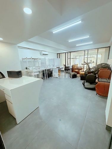 Bán Tòa Nhà Mặt Tiền Kinh Doanh Đường Trương Quốc Dung, P.8, Phú Nhuận