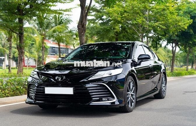 Toyota Camry 2.5Q 2022 1 chủ từ mới