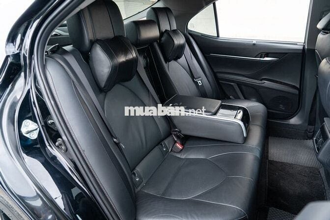 Toyota Camry 2.5Q 2022 1 chủ từ mới