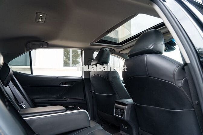 Toyota Camry 2.5Q 2022 1 chủ từ mới