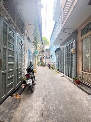 Nhà 4 lầu đẹp Cao Cấp hẻm cách Mặt tiền Đường Số 8 chỉ 20m, P11, Q.Gò 