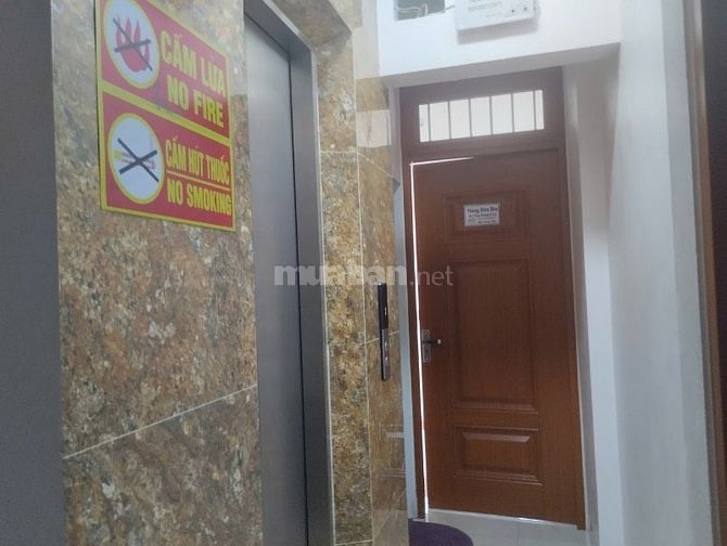 Cho thuê tầng 1 + tầng 2 nhà mặt đường số 400 Phạm Văn Đồng
