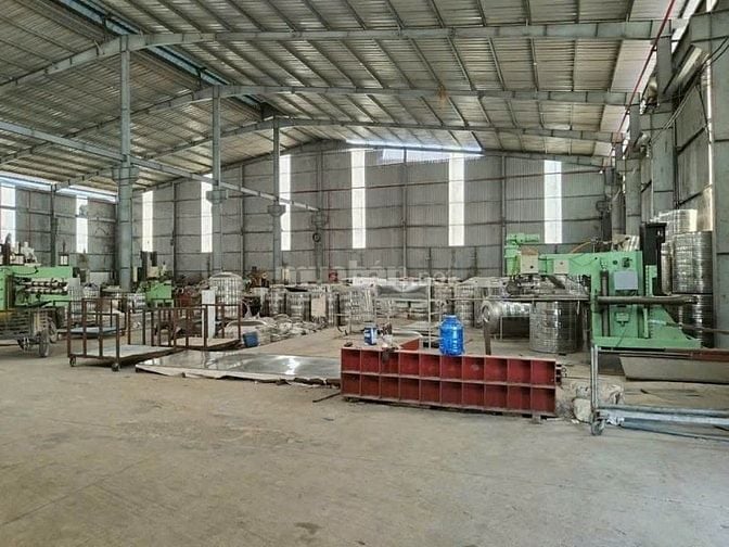 Cho thuê kho xưởng 2.000m2 ,vị trí đẹp Ấp 2, xã Đức Hòa Đông , Long An
