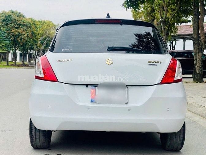 Bán Suzuki Swift Trắng SX 2015 1.4AT Bản Spenciel Logo Vàng