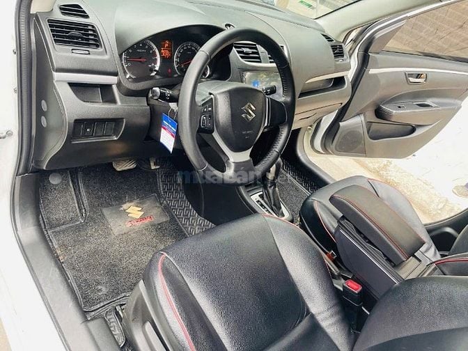Bán Suzuki Swift Trắng SX 2015 1.4AT Bản Spenciel Logo Vàng