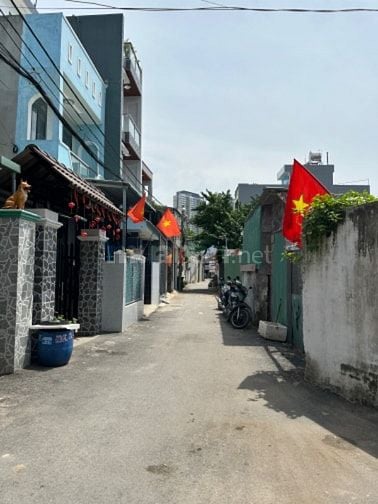 Bán đất 62,3m2 giá 4,5 tỷ phường BTT TP Thủ Đức
