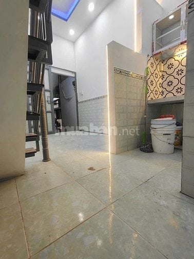 Cho thuê nhà Hẻm văn thân Q6, 6 triệu 