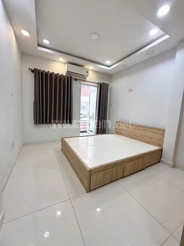 LÊ HỒNG PHONG TIẾP GIÁP Q5, Q10 4 TẦNG HẺM Ô TÔ 4M, 4 TẦNG MỚI TINH.
