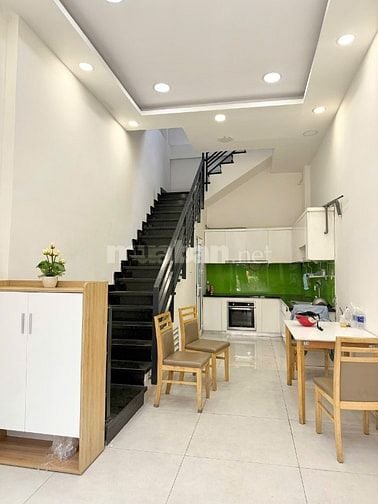 LÊ HỒNG PHONG TIẾP GIÁP Q5, Q10 4 TẦNG HẺM Ô TÔ 4M, 4 TẦNG MỚI TINH.