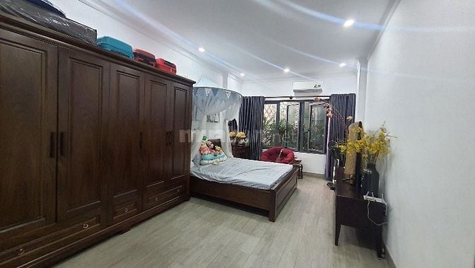 NHÀ ĐẸP BÌNH THẠNH GIÁP QUẬN 1- HẺM XE HƠI- 70m2- 4 TẦNG- 11,x TỶ TL