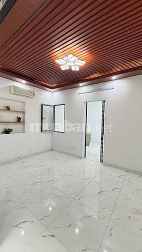 Gía đầu tư, bán nhà phố Đội Cấn - P.Ngọc Hà, 3 tầng,gần phố, KD Online