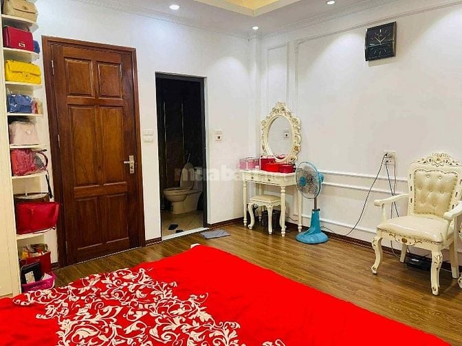 TÔI LÀ CHỦ NHÀ CẦN BÁN CĂN NHÀ tại XÃ ĐÀN 35 x 5 tầng 9,3 tỷ