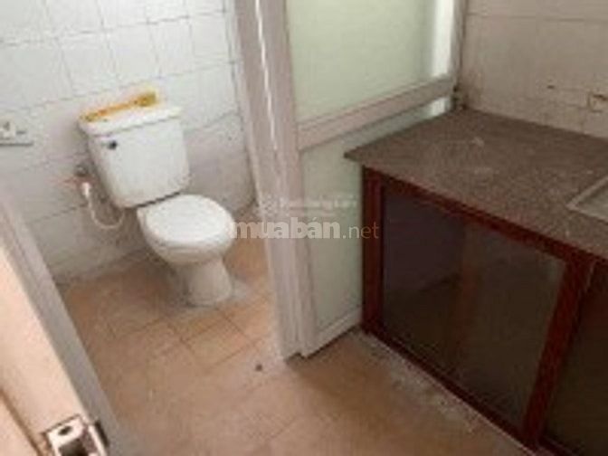 Cho thuê căn hộ kk mặt phố 3,8triệu, tại 169 Đặng Tiến Đông Đống Đa HN