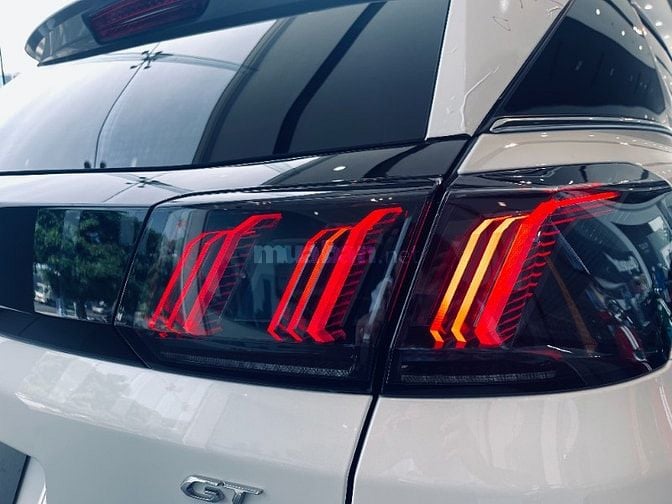 Peugeot 3008 2025 Premium – SUV 5 chỗ mới 100%, giao ngay