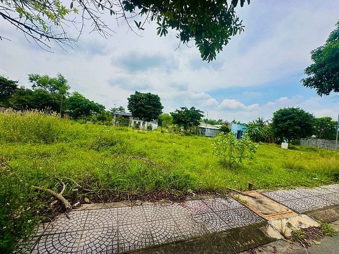 Đất Phùng Hưng gần sân bay Long Thành giá rẻ 93,5m2,Thổ cư full