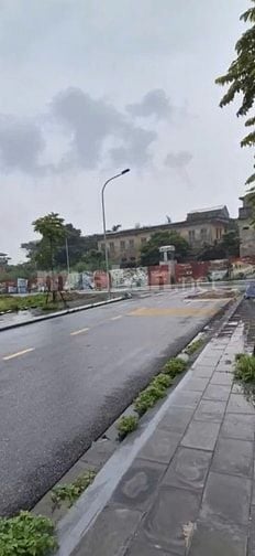 Chính chủ bán 90m2, mặt đường 11m, sổ đỏ tại Đình Bảng, Từ Sơn