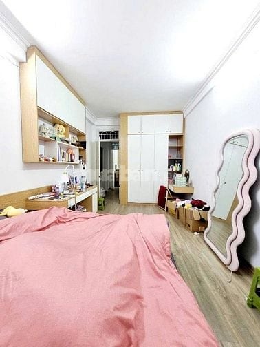 Hồng Hà TÂN ẤP 45m² _ Ngõ to, yên tĩnh, an ninh đảm bảo.
