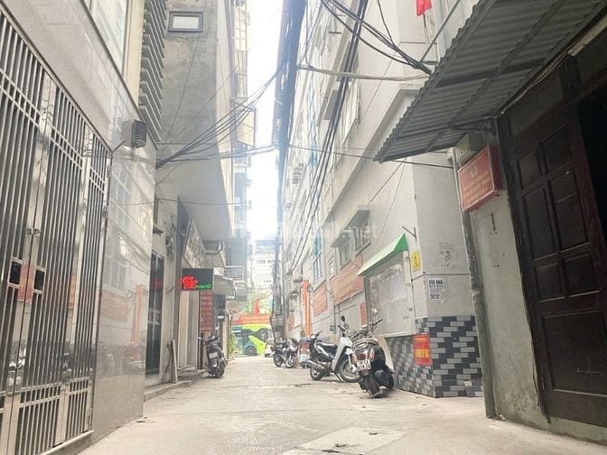 Hồng Hà TÂN ẤP 45m² _ Ngõ to, yên tĩnh, an ninh đảm bảo.