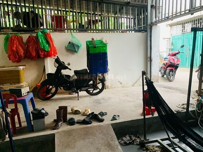 HẺM XE TẢI ĐỖ CỬA - XE HƠI 7 CHỖ NGỦ TRONG NHÀ - DƯƠNG CÔNG KHI