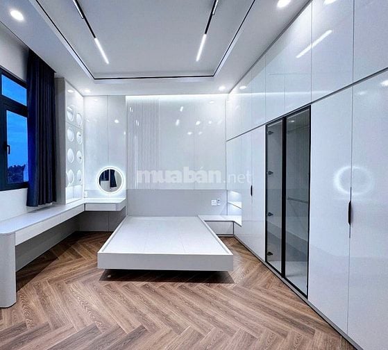 NHÀ MỚI XÂY 120M2 - 2,95 TỈ - 1 TRỆT 2 LẦU - 4PN,4WC - SỔ RIÊNG - TDM