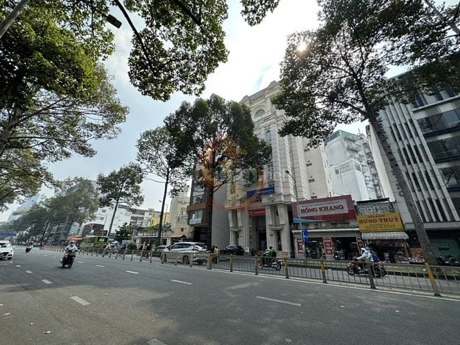 Tài sản hiếm MT Trần Hưng Đạo Quận 1, 17.45*21m - Hầm 9 Tầng
