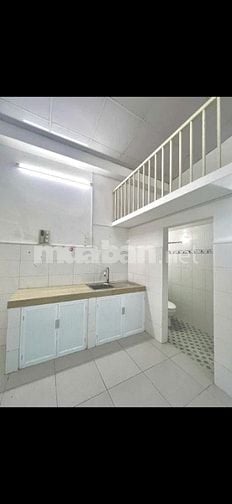 Nhà cho thuê 25m2 + Gác lửng đúc 10m2, đường Lê Lợi, Gò Vấp, 4,5tr