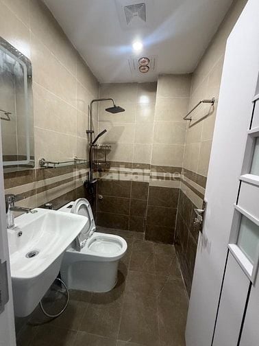 Hạ chào 500tr nhà 5 tầng thang máy hàng xóm Times City 63m2, 8,5 tỷ