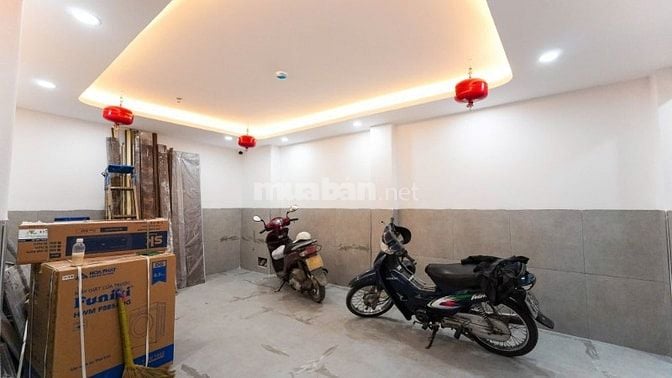 Bán Nhà Dòng Tiền Ngõ Dương Quảng Hàm 7 Tầng Xây Mới 16 Phòng Khép Kín