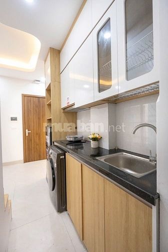 Bán Nhà Dòng Tiền Ngõ Dương Quảng Hàm 7 Tầng Xây Mới 16 Phòng Khép Kín