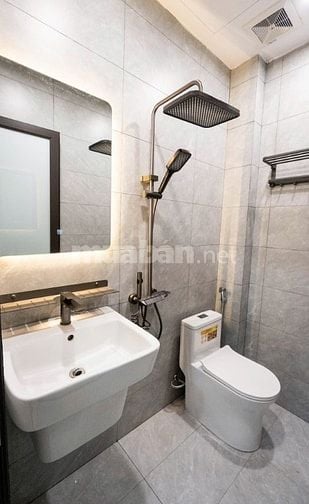 Bán Nhà Dòng Tiền Ngõ Dương Quảng Hàm 7 Tầng Xây Mới 16 Phòng Khép Kín