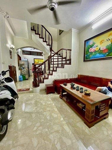 NHÀ ĐẸP THANH XUÂN Ngã Tư Sở 40m2, 4 Ngủ, NGÕ RỘNG,Gần Mặt Phố 8.59tỷ