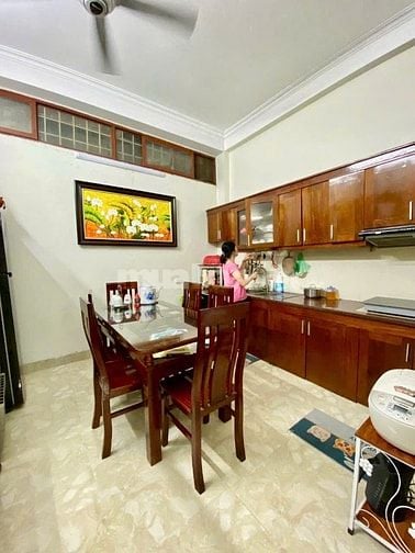 NHÀ ĐẸP THANH XUÂN Ngã Tư Sở 40m2, 4 Ngủ, NGÕ RỘNG,Gần Mặt Phố 8.59tỷ