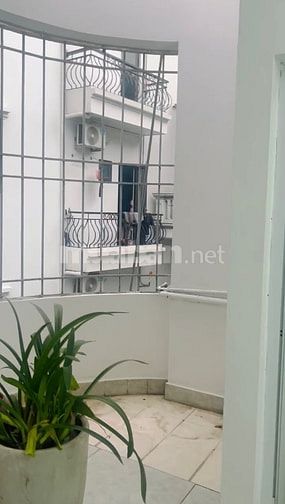 Chính chủ cho thuê nhà 50A, ngõ ô tô 640 Ng V Cừ 