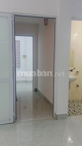 Chính chủ cho thuê nhà 50A, ngõ ô tô 640 Ng V Cừ 