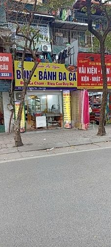 Bán gấp nhà tập thể mặt phố Nghĩa Tân - kinh doanh tốt chỉ 7.68 ỷ 7.6