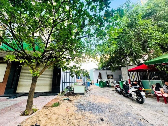 Đất bán ngay đường Đồng Khởi  đối diện Cục Hải Quan ĐN 91m2 giá 6.5 tỷ