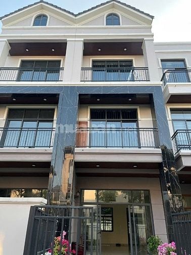 Cho thuê nhà khu đô thi Zeitgeist (GS Metro City) đường Nguyễn Hữu Thọ