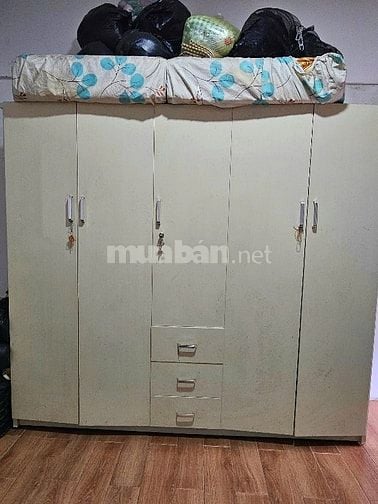 Chuyển nhà nên cần thanh lý cái tủ nhựa vẫn đang dùng tốt