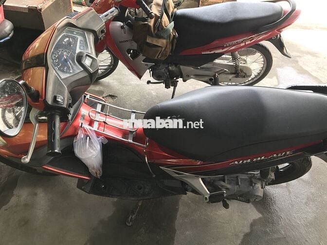 honda AB 2009 màu đỏ chạy tốt,không fi